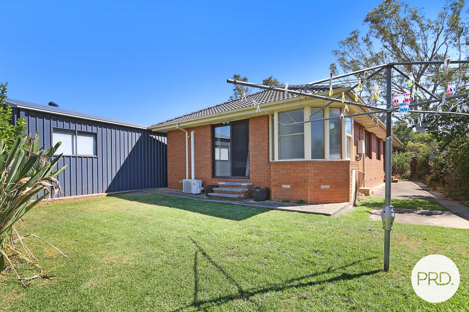 6 Troon Court THURGOONA 11