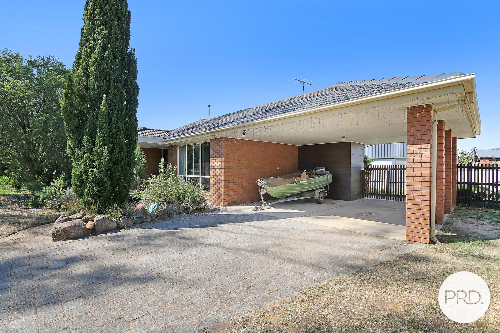 6 Troon Court THURGOONA 13