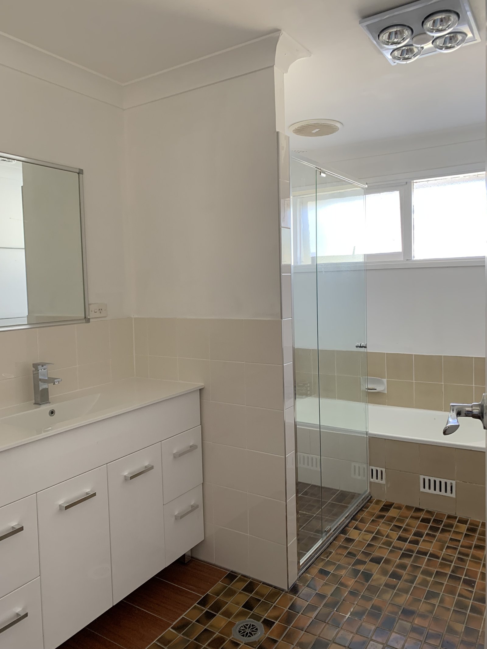 6 troon Place ST ANDREWS 7