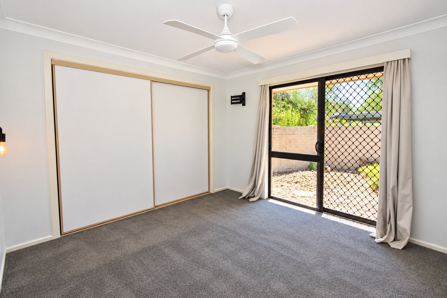 6 Tumbarumba Avenue ASHMORE 11