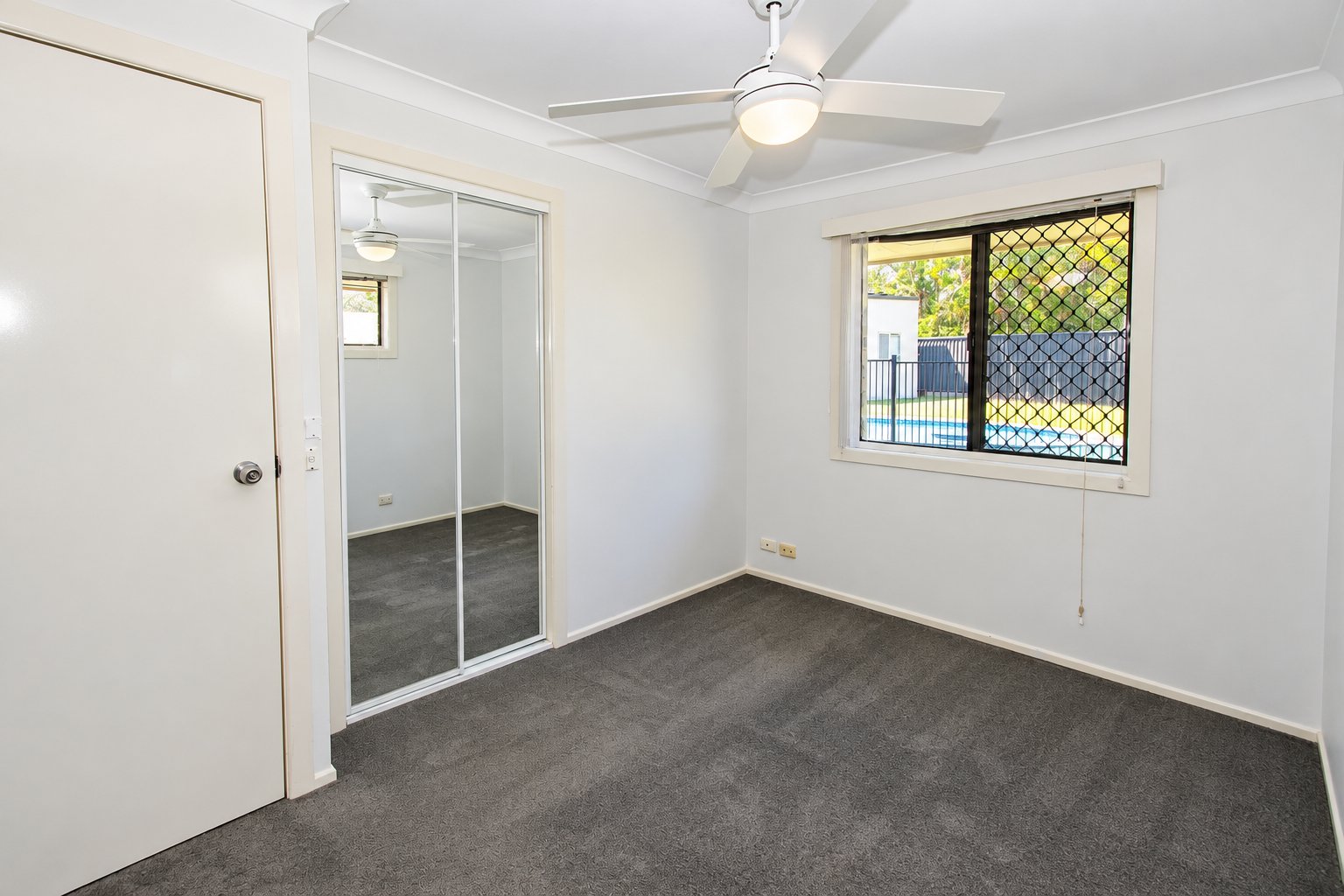 6 Tumbarumba Avenue ASHMORE 13