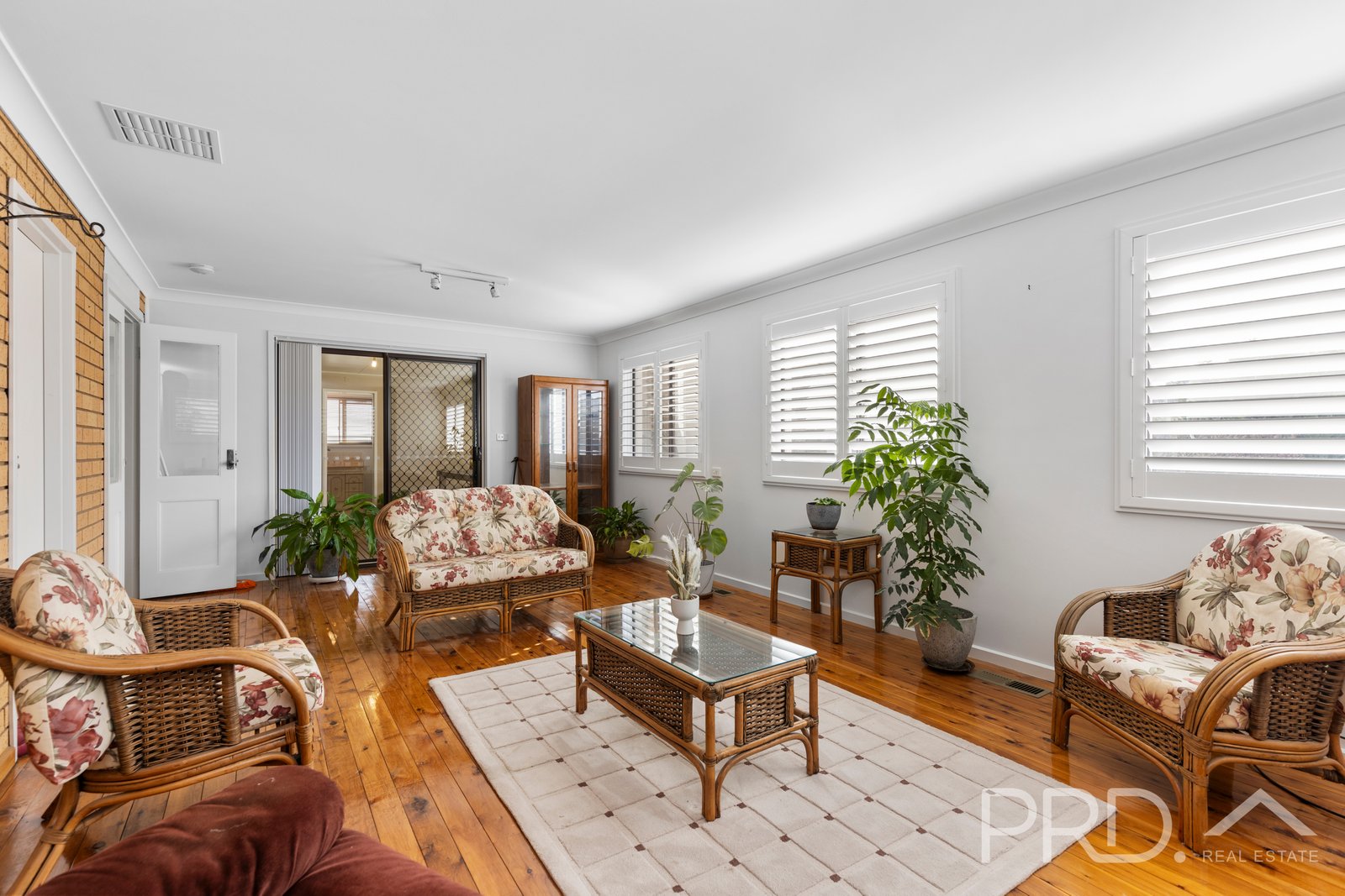 6 Tumut Street ADELONG 5