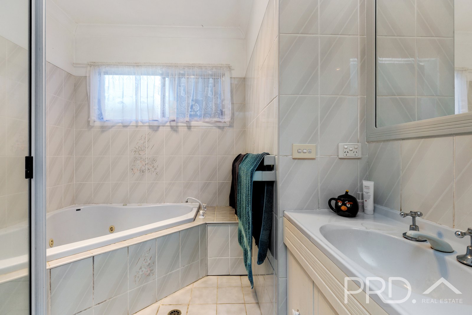 6 Tumut Street TUMUT 10