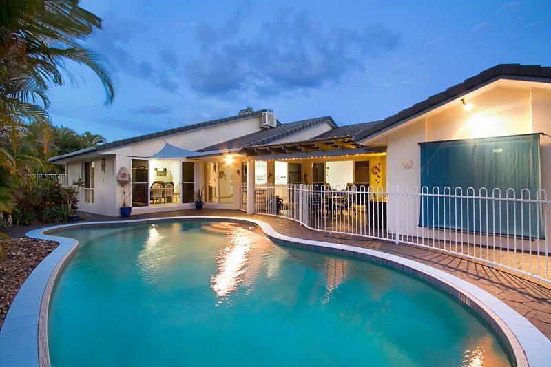 6 Turramurra Drive ROBINA 2