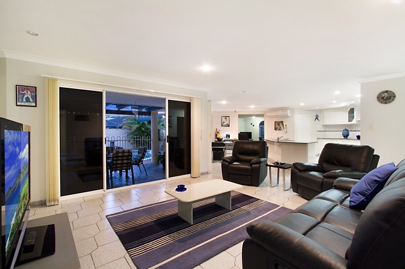 6 Turramurra Drive ROBINA 6