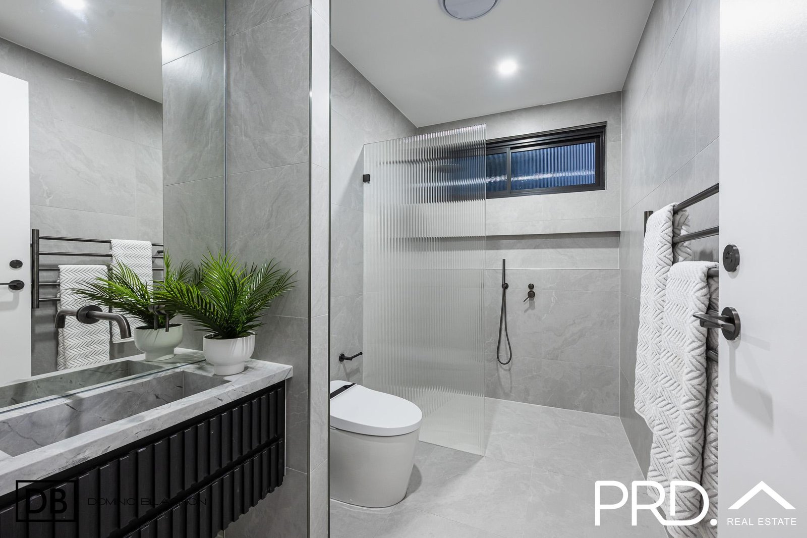 6 Tyalgum Ave  PANANIA 12