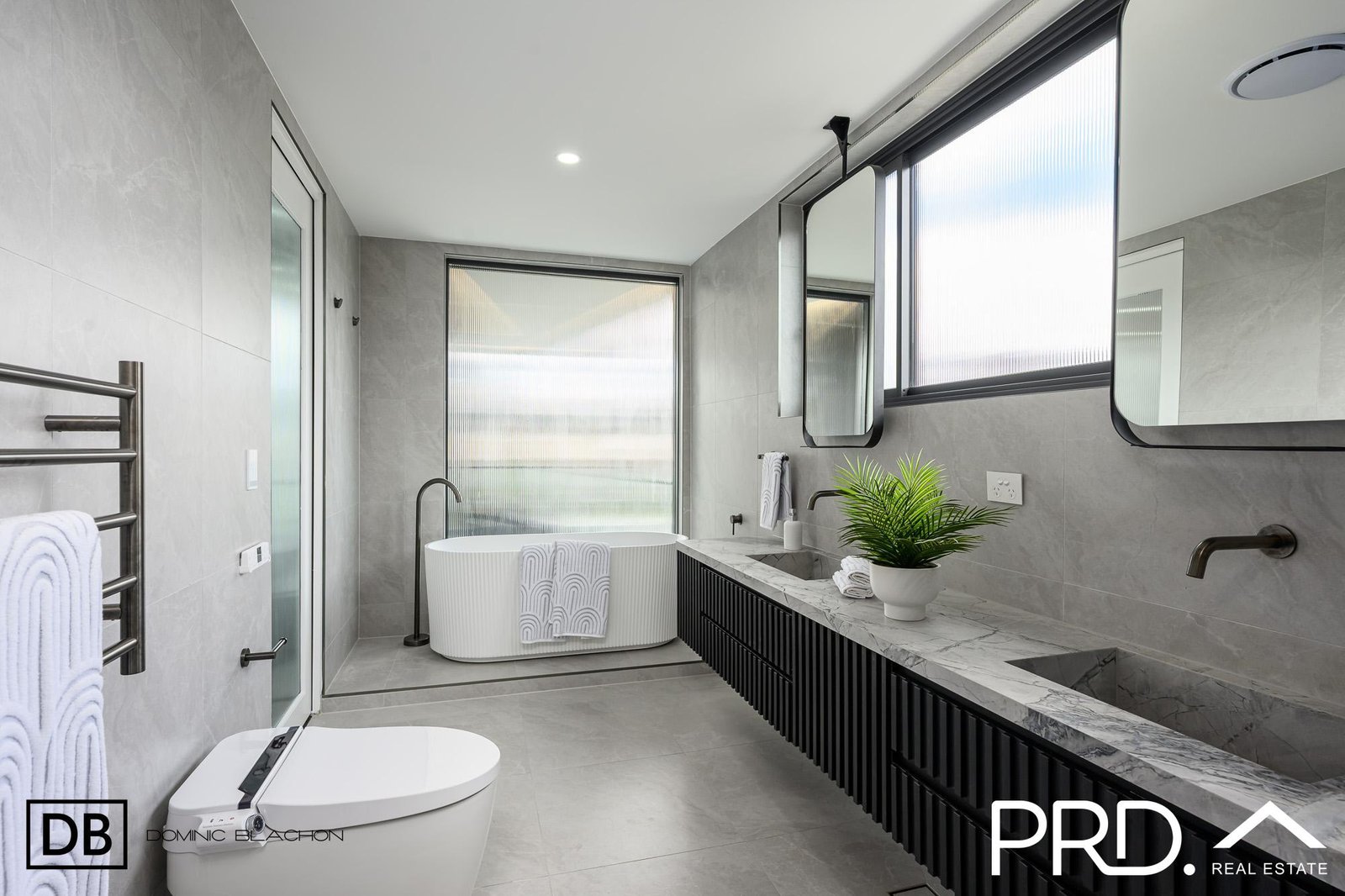 6 Tyalgum Ave  PANANIA 16