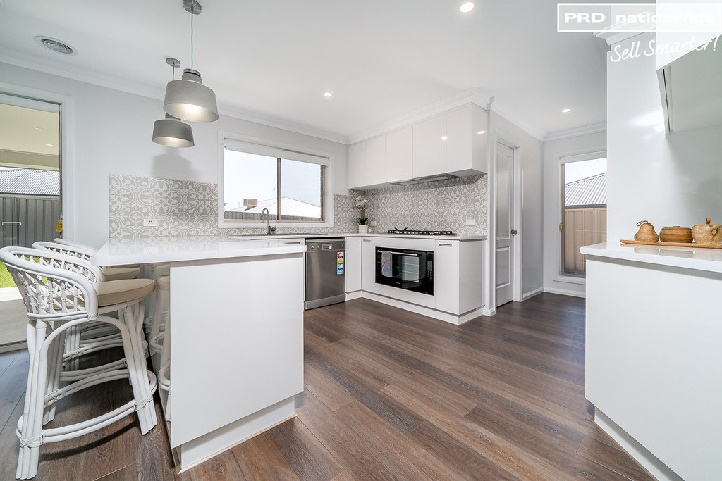 6 Tycho Place LLOYD 17