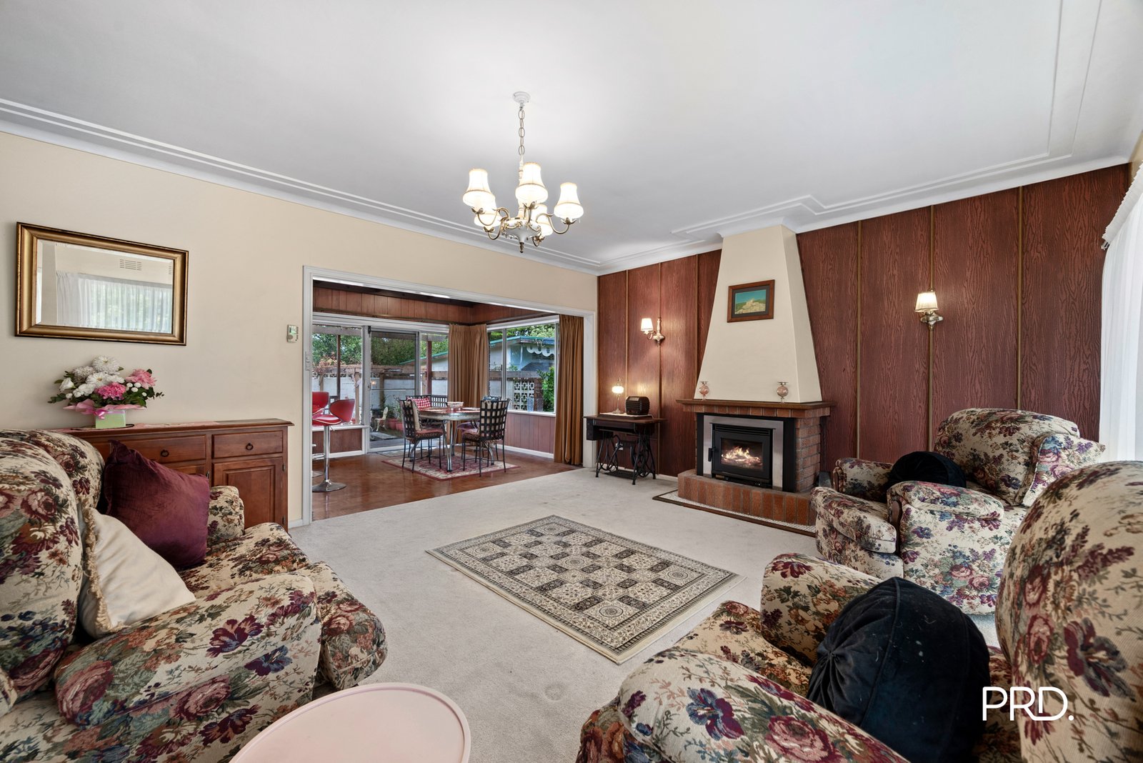 6 Valley Rd  Katoomba 4