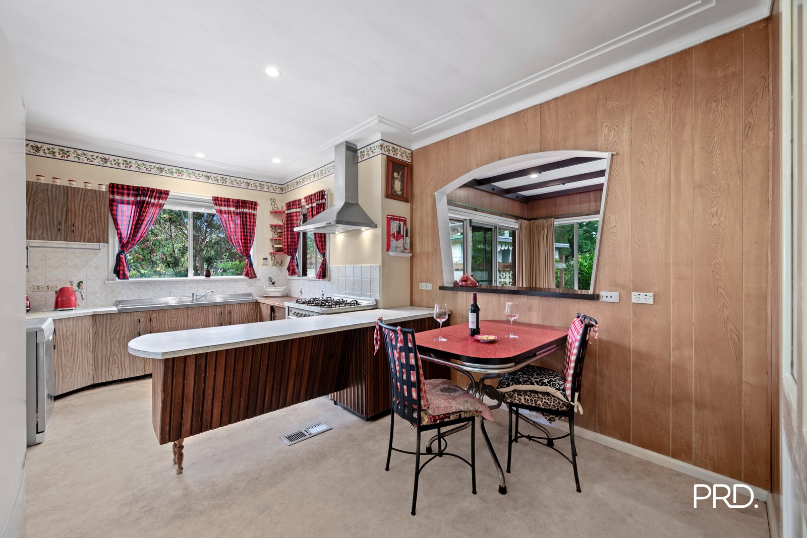 6 Valley Rd  Katoomba 6