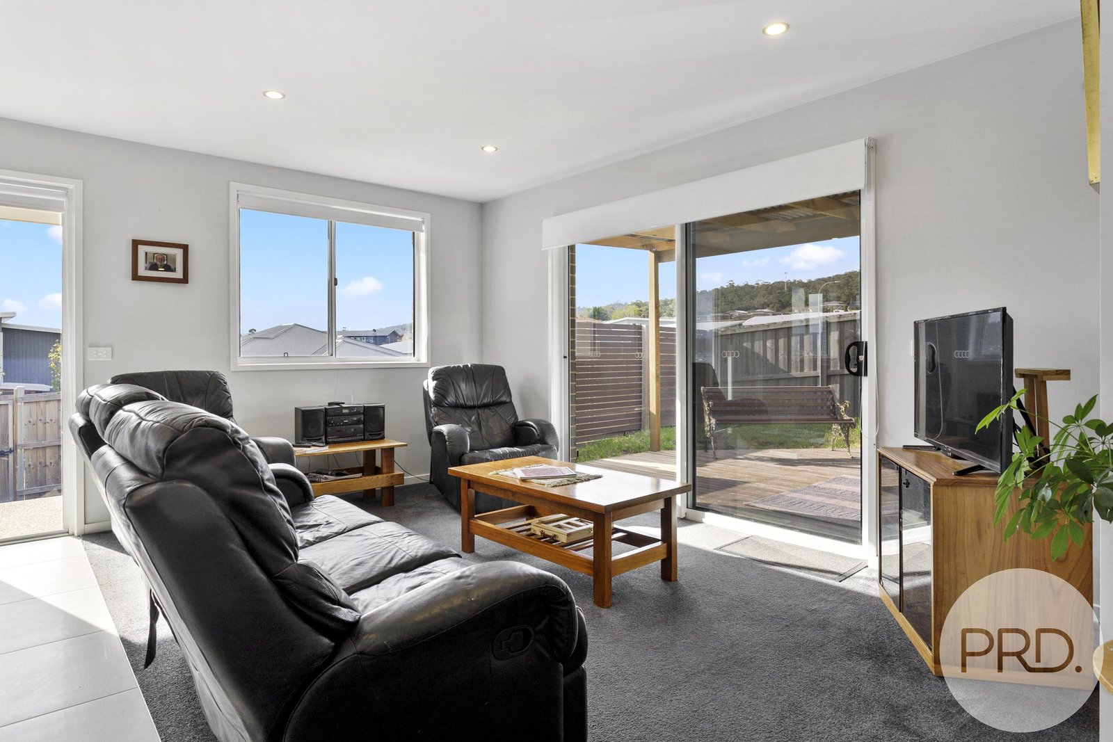 6 Vasili Court OAKDOWNS 4