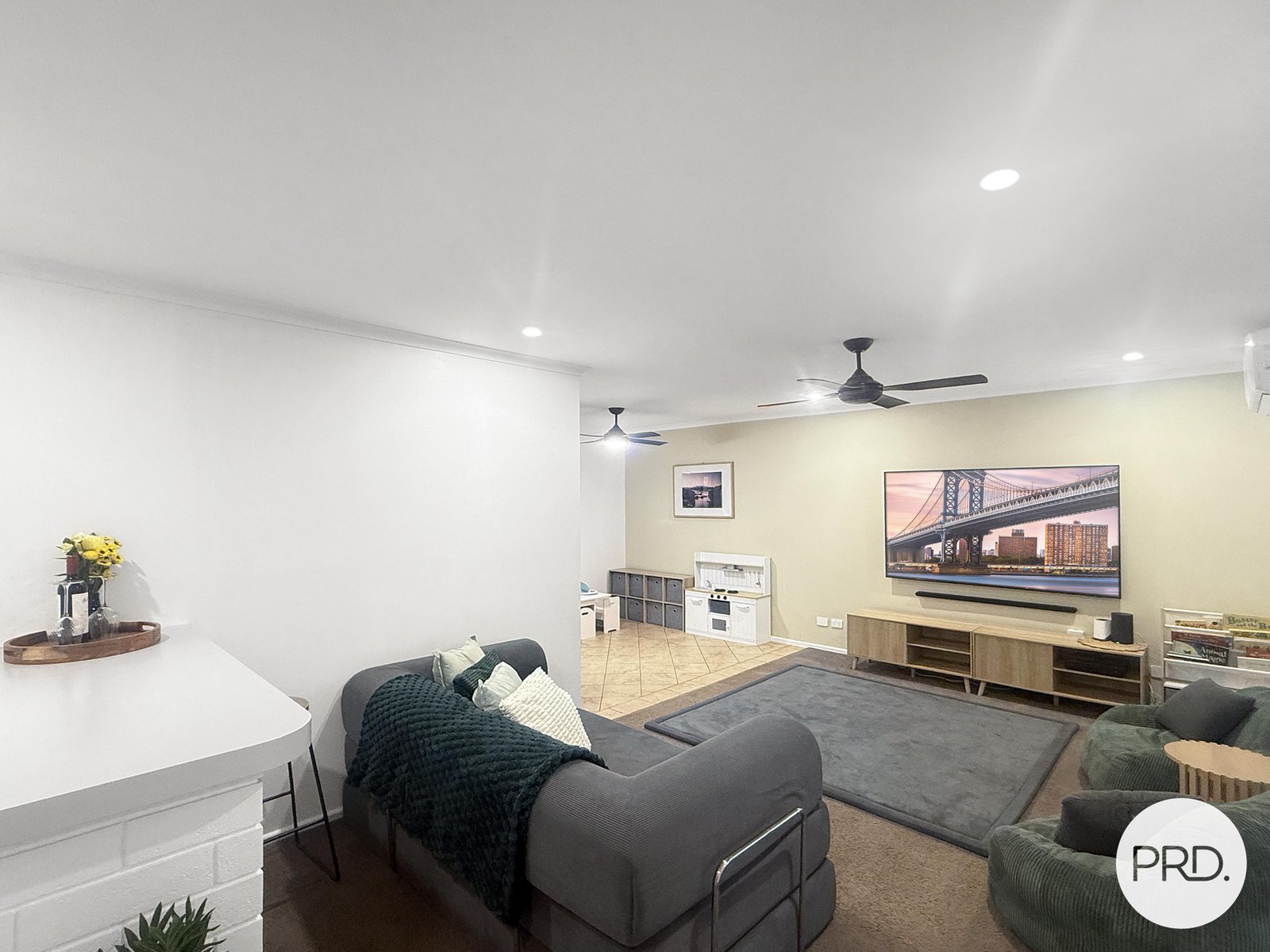 6 Veall Close MILLARS WELL 12
