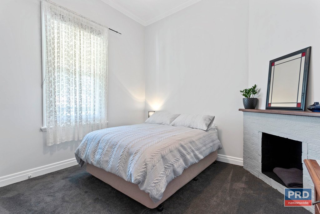 6 Victoria Street IRONBARK 2