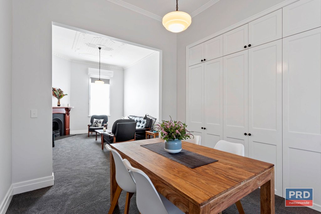 6 Victoria Street IRONBARK 7