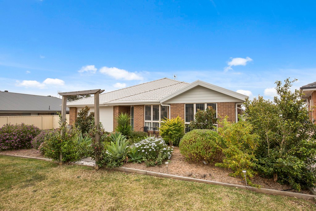 6 Vikki Avenue RUTHERFORD 2