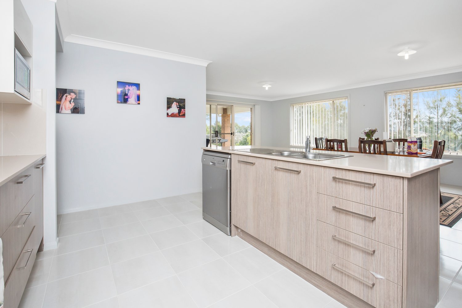 6 Vikki Avenue RUTHERFORD 6