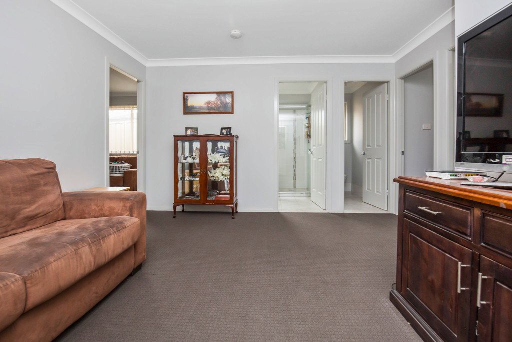 6 Vikki Avenue RUTHERFORD 9