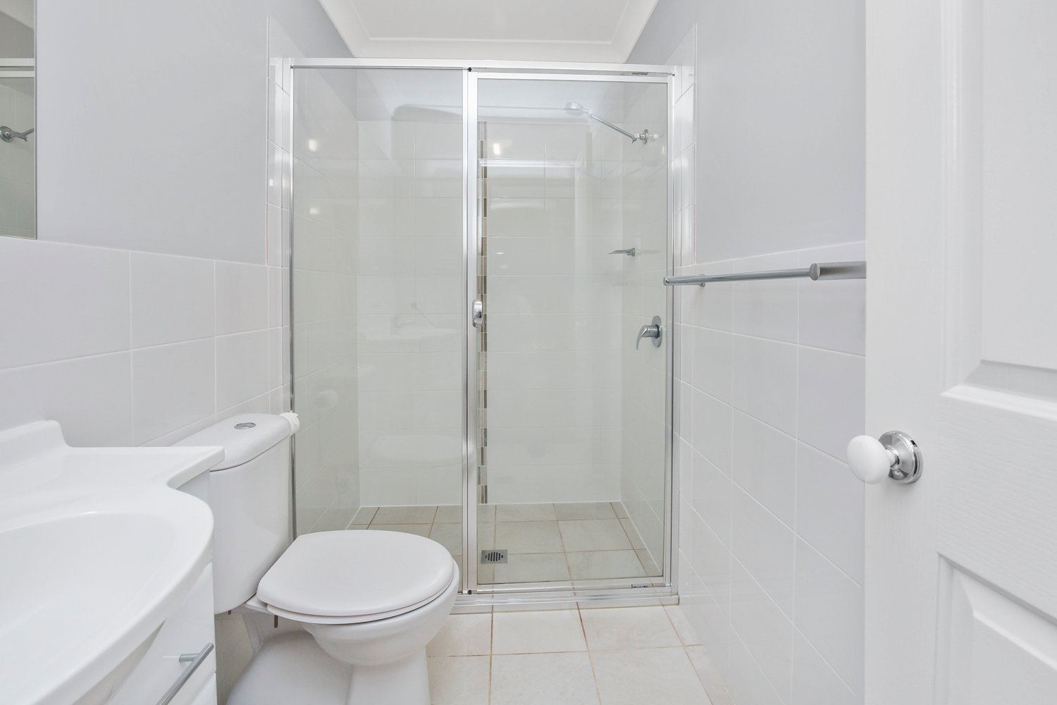 6 Vikki Avenue RUTHERFORD 12