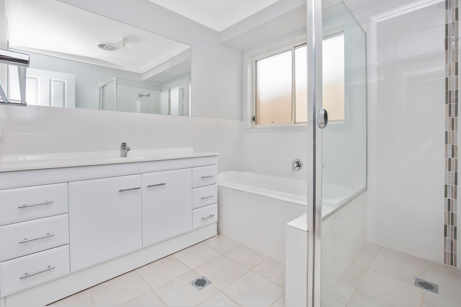 6 Vikki Avenue RUTHERFORD 16