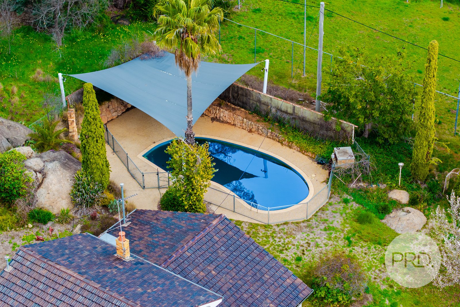 6 Vincent Road LAKE ALBERT 4