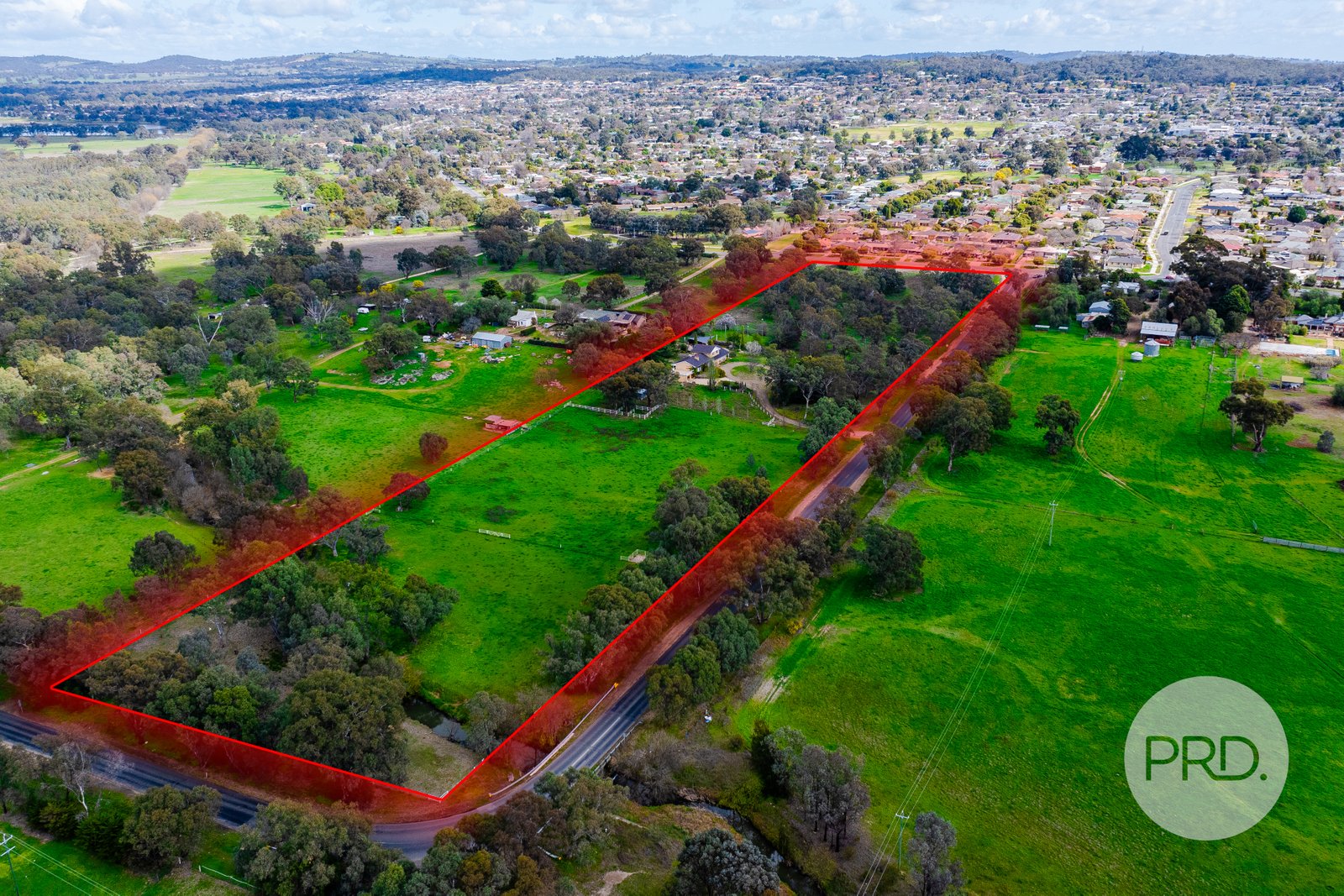 6 Vincent Road LAKE ALBERT 8