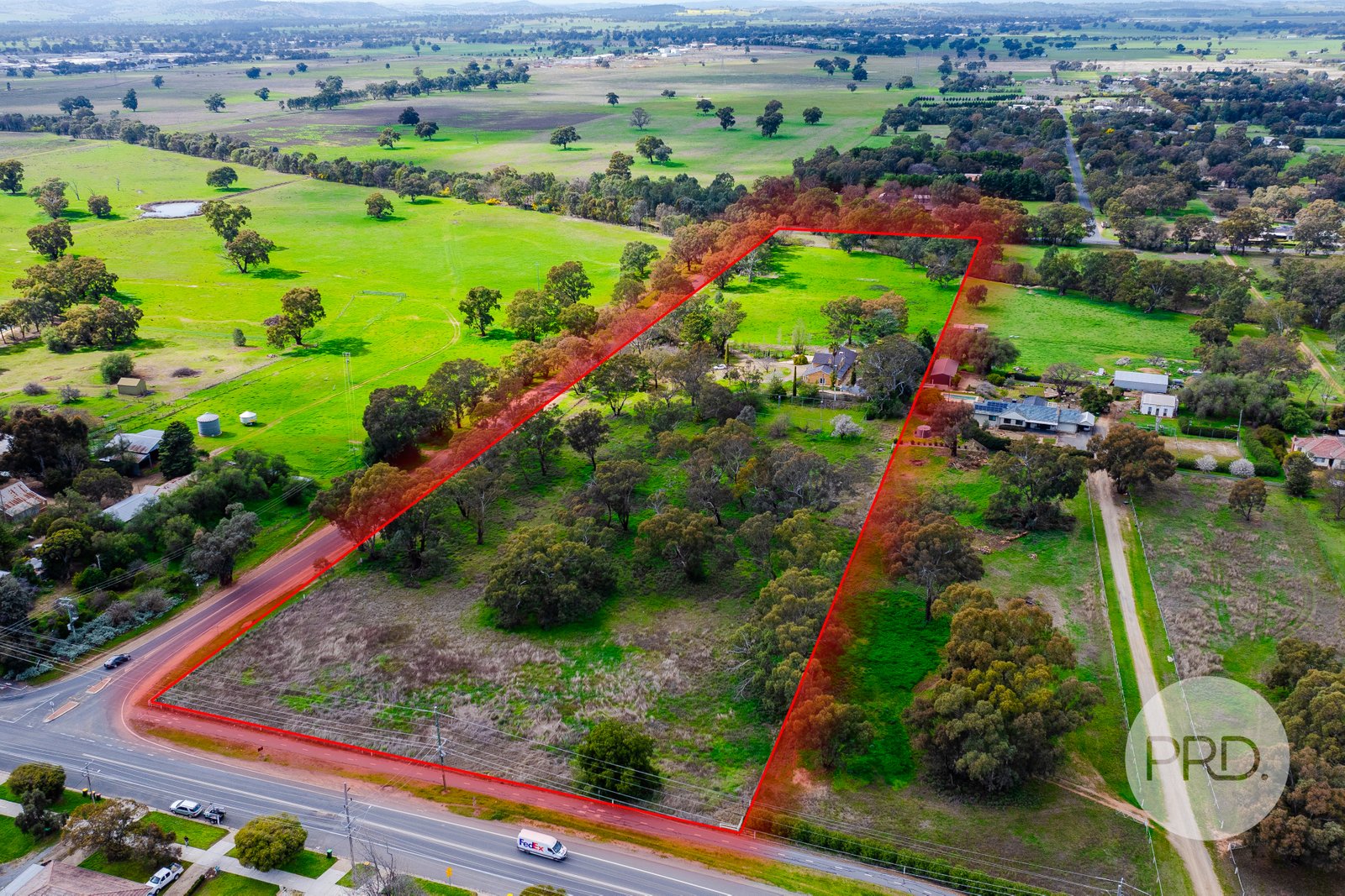 6 Vincent Road LAKE ALBERT 9