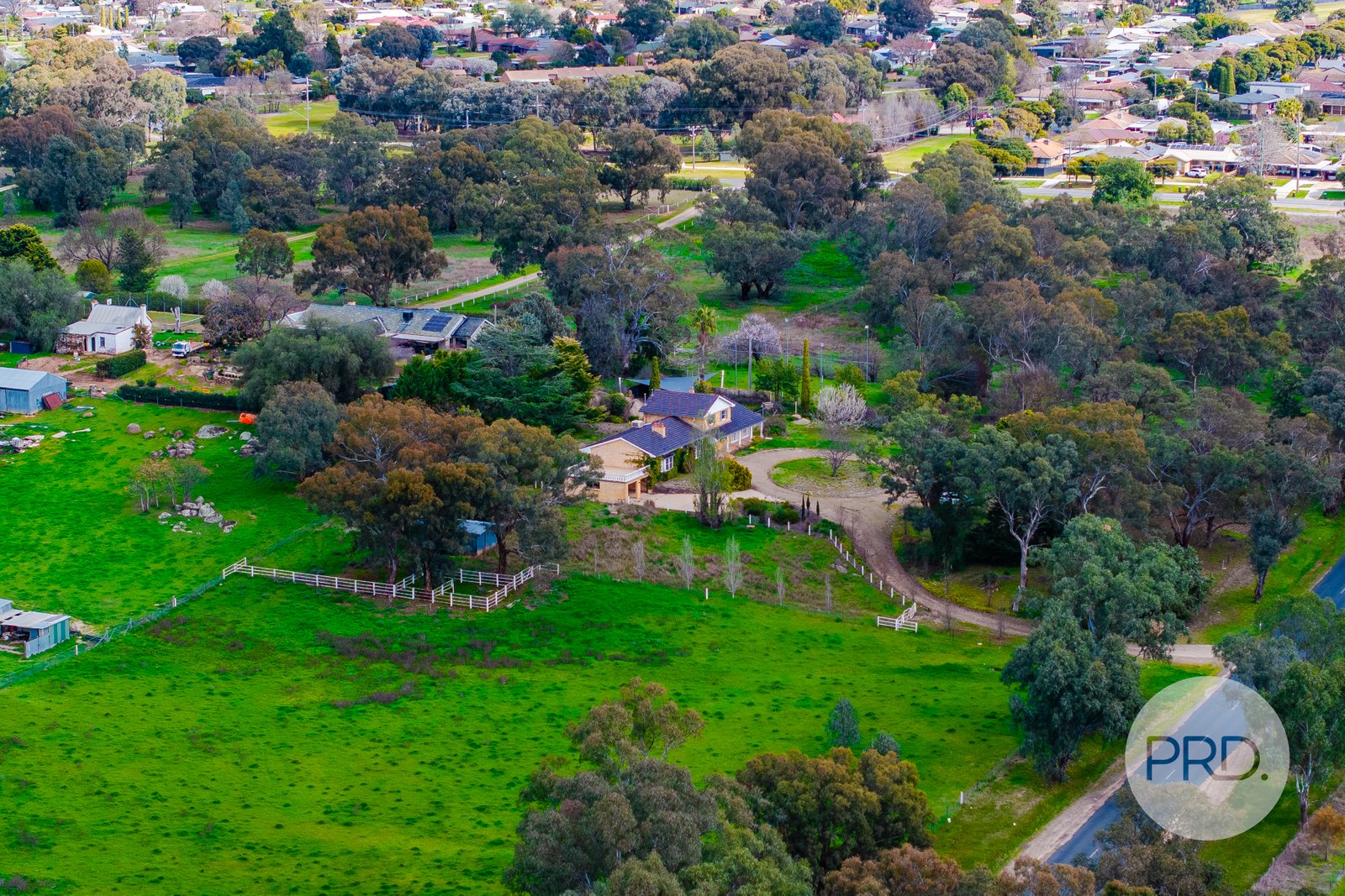 6 Vincent Road LAKE ALBERT 29