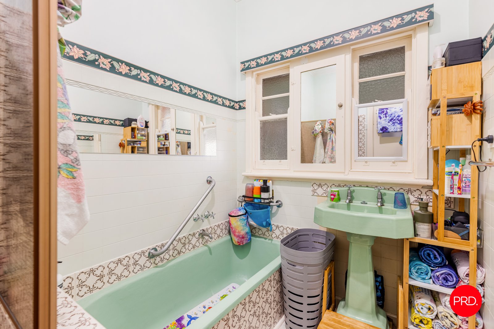 6 Wallace Avenue FLORA HILL 10
