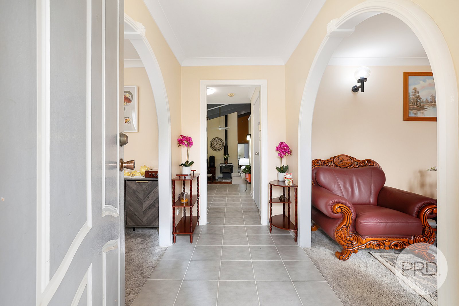 6 Wallamoul Street TAMWORTH 2