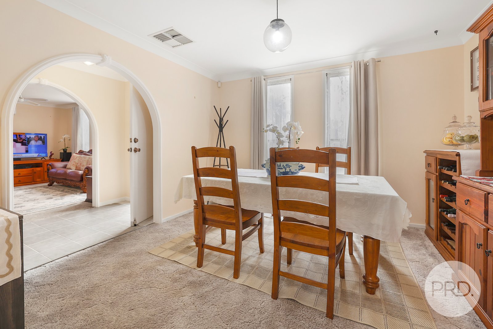 6 Wallamoul Street TAMWORTH 4