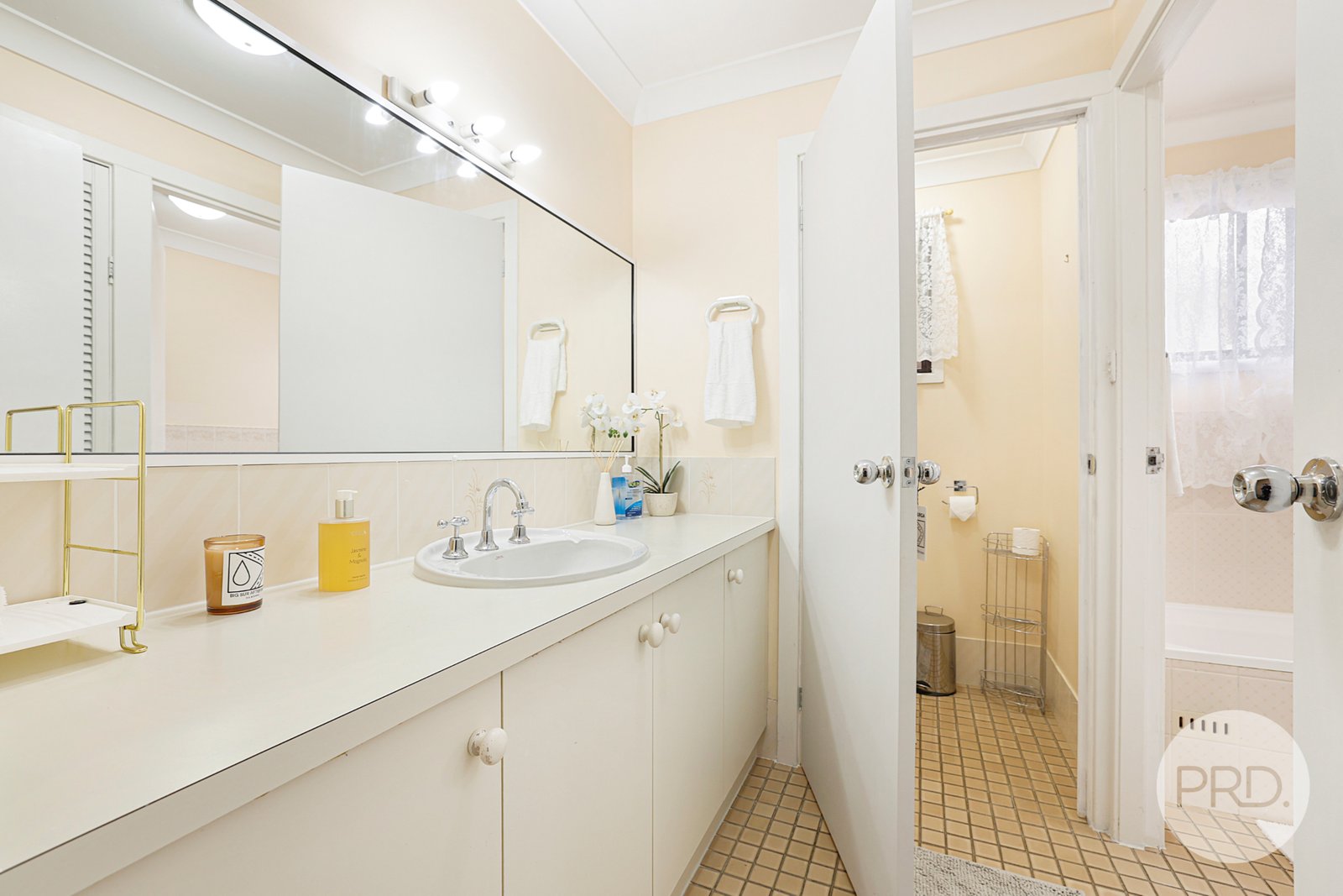 6 Wallamoul Street TAMWORTH 11