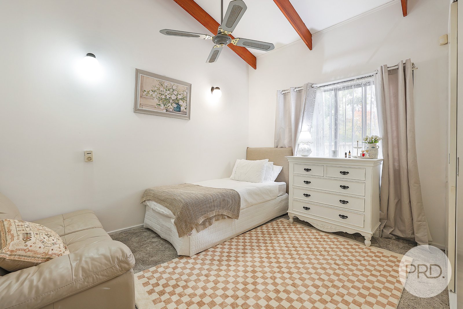 6 Wallamoul Street TAMWORTH 14