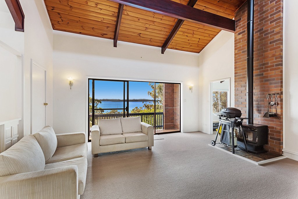 6 Wallawa Road NELSON BAY 3