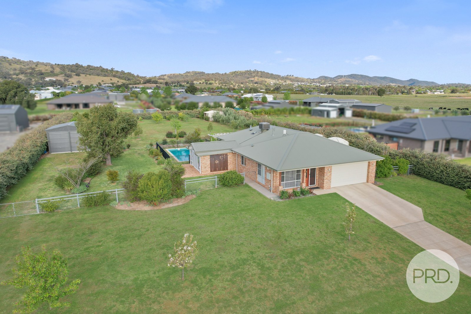 6 Wandella Court TAMWORTH 2