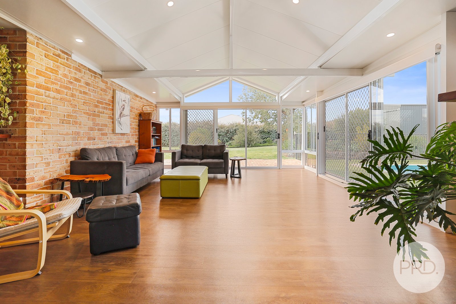 6 Wandella Court TAMWORTH 20