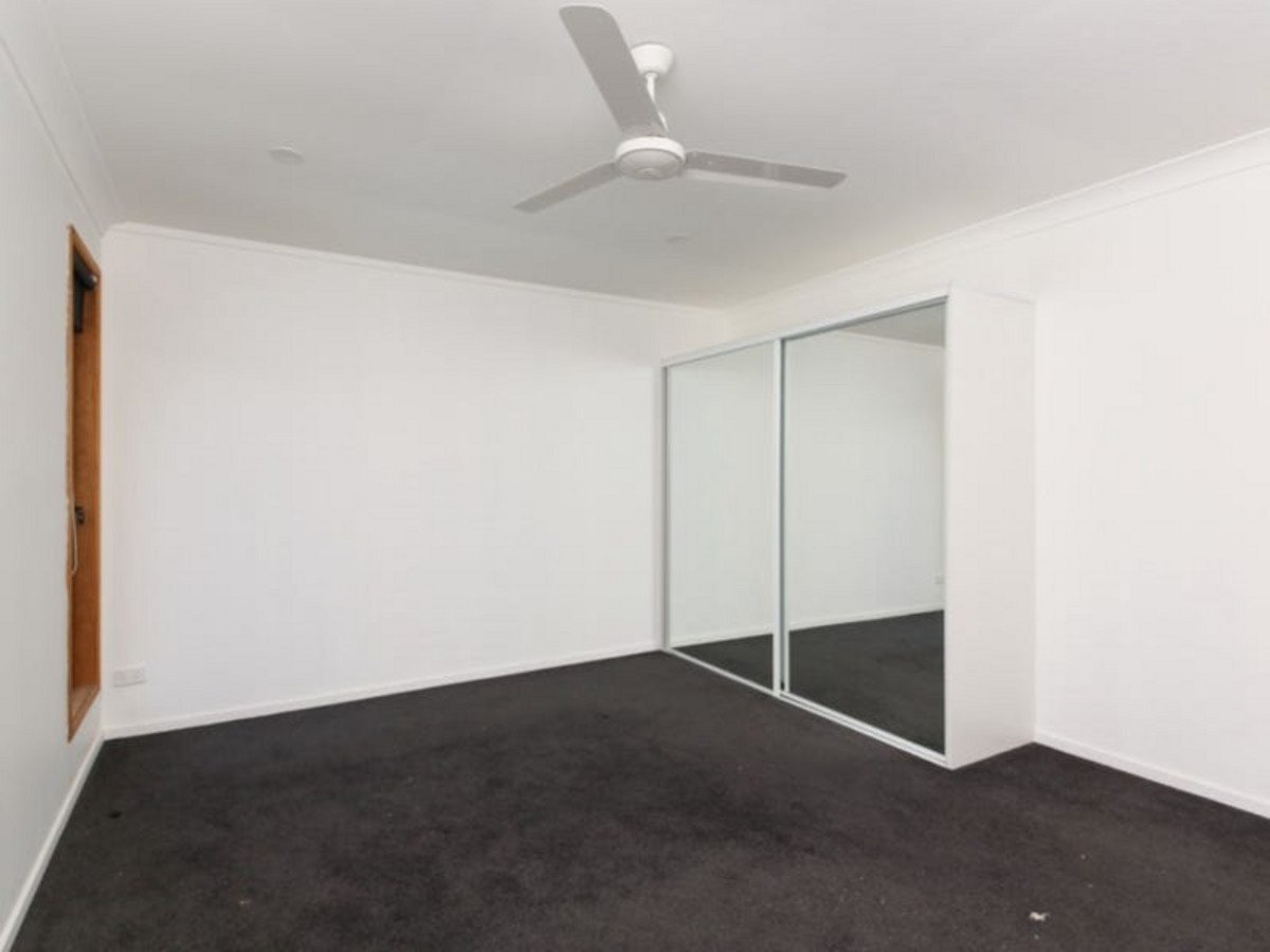 6 Wanneroo Court MERMAID WATERS 10