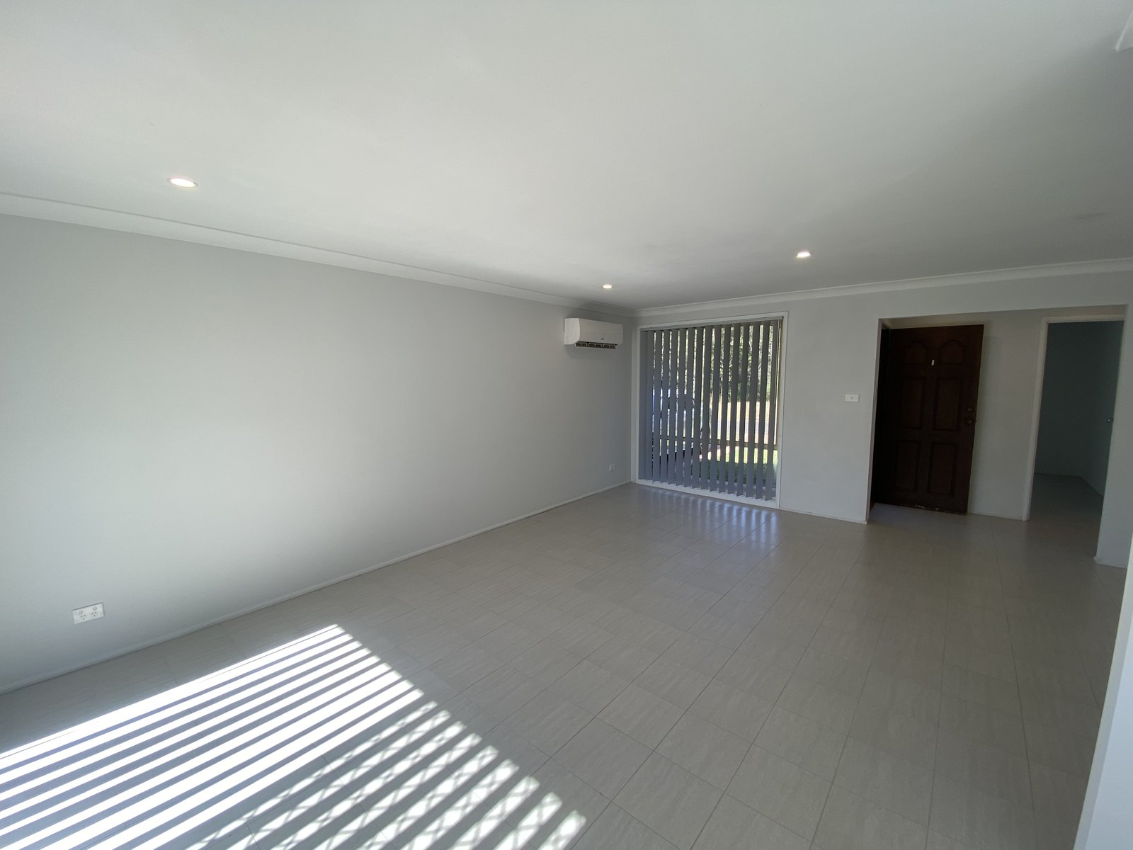 6 Wardang Road HINCHINBROOK 3