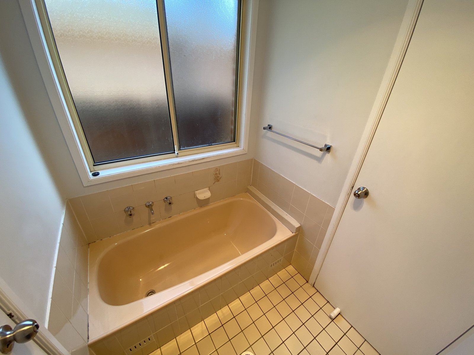 6 Wardang Road HINCHINBROOK 11