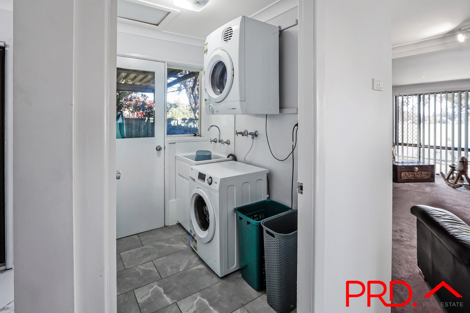 6 Waree Drive TAMWORTH 13