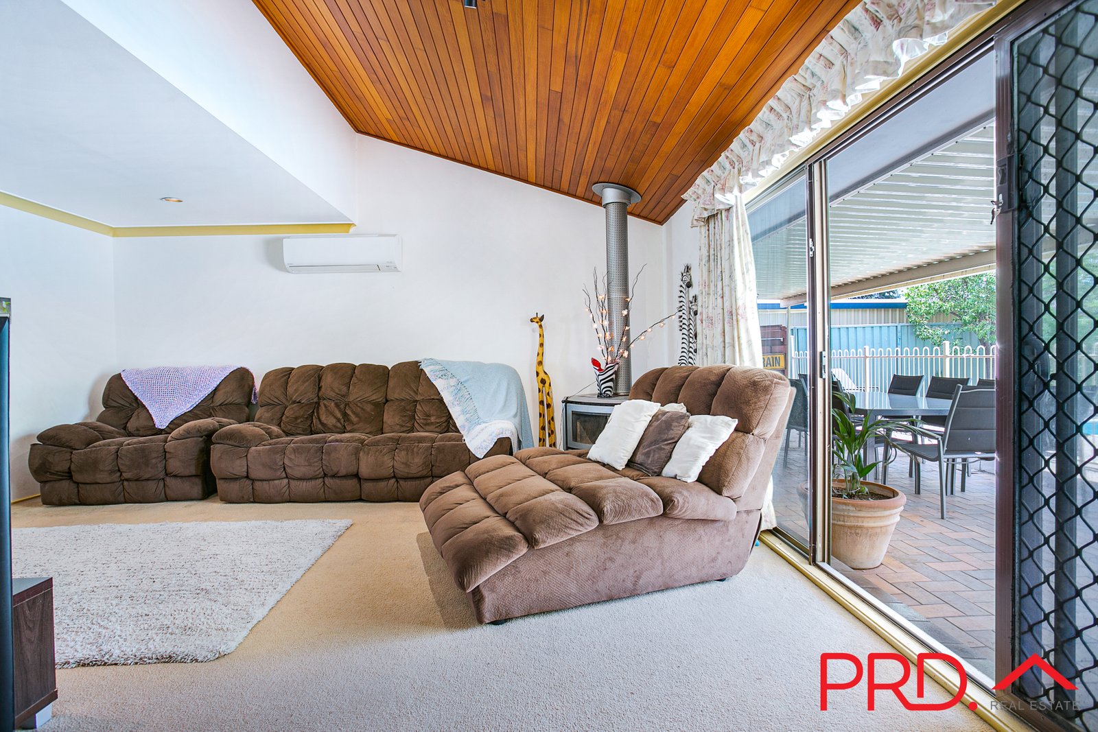 6 Waree Drive TAMWORTH 10