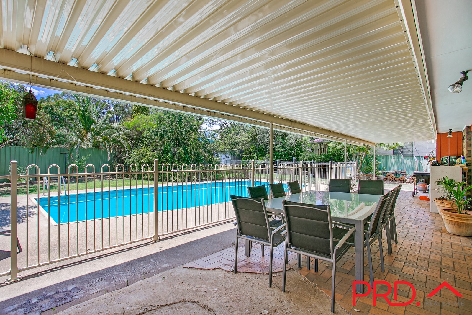 6 Waree Drive TAMWORTH 18