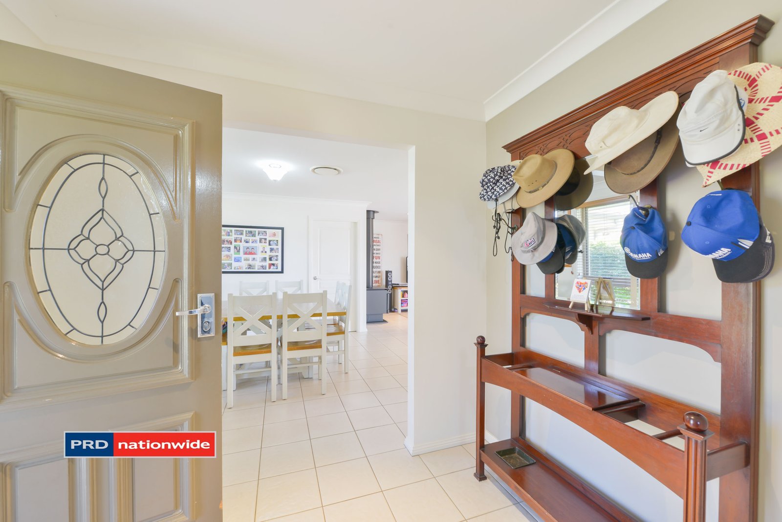 6 Warrah Drive TAMWORTH 3