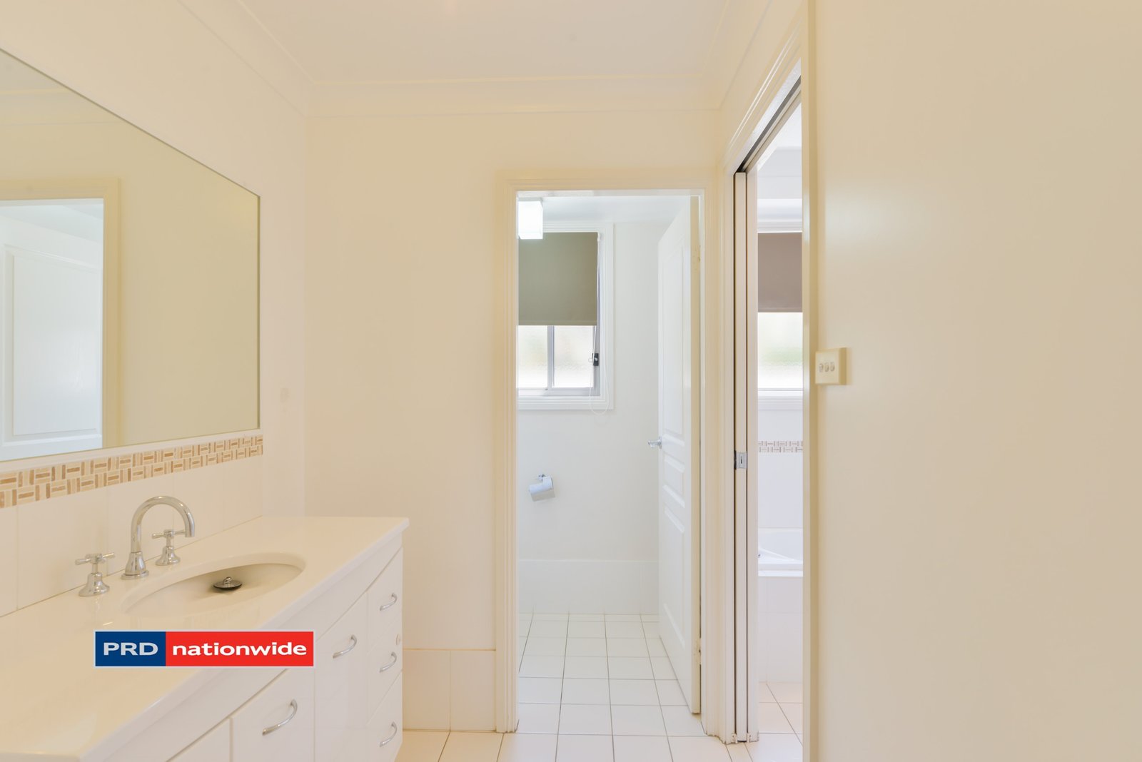 6 Warrah Drive TAMWORTH 15