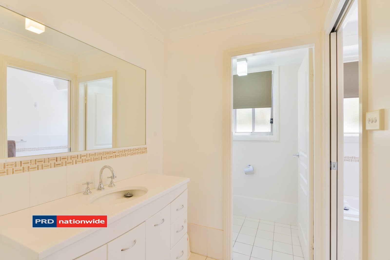 6 Warrah Drive TAMWORTH 16