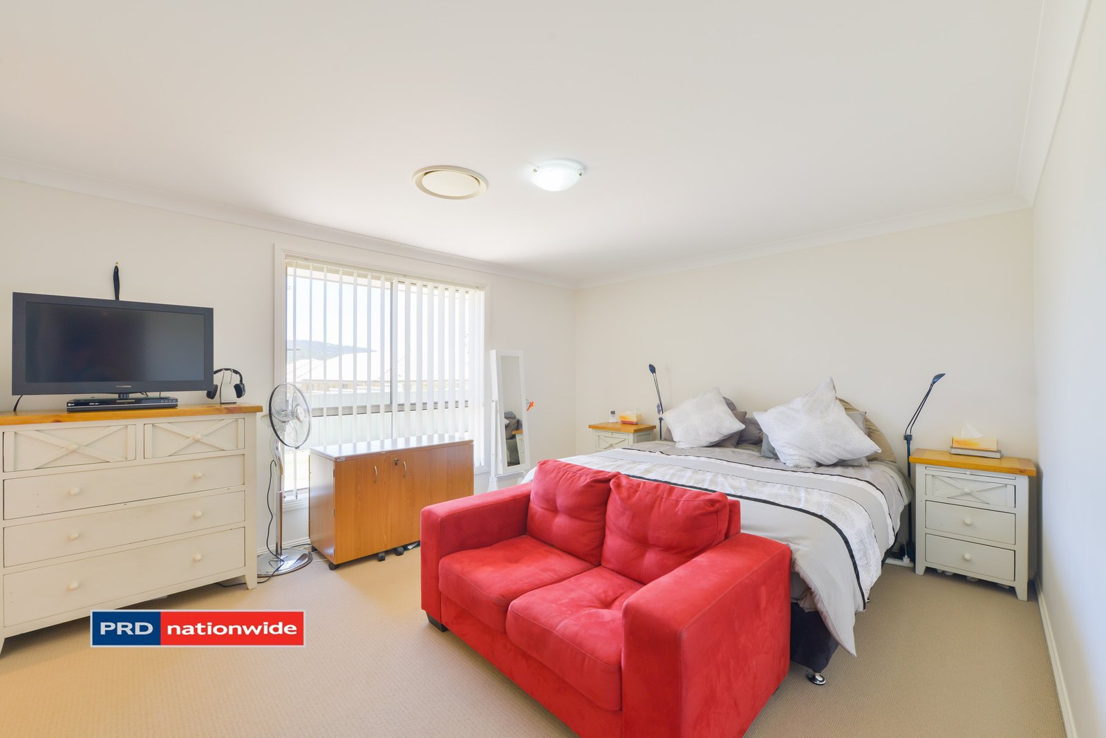 6 Warrah Drive TAMWORTH 21