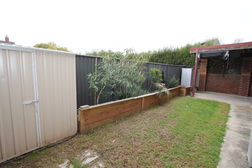 6 Warrambine Drive CANADIAN 15