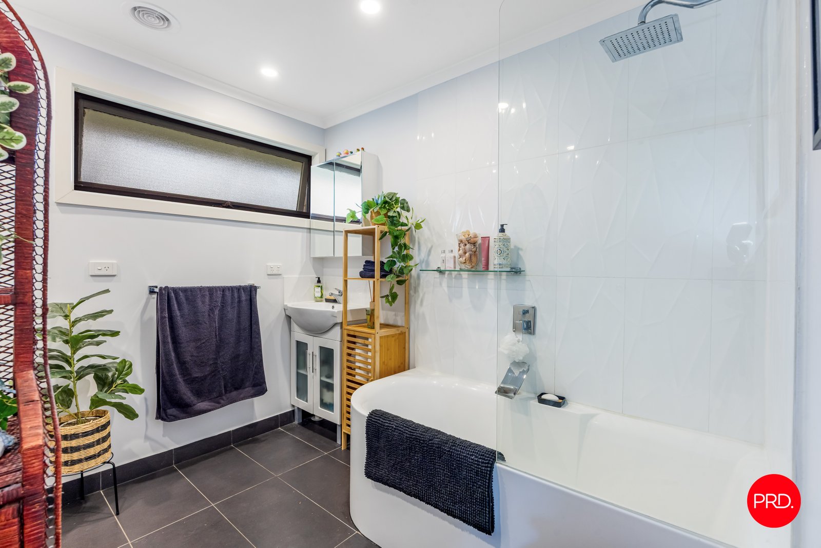 6 Warranwah Drive KENNINGTON 10
