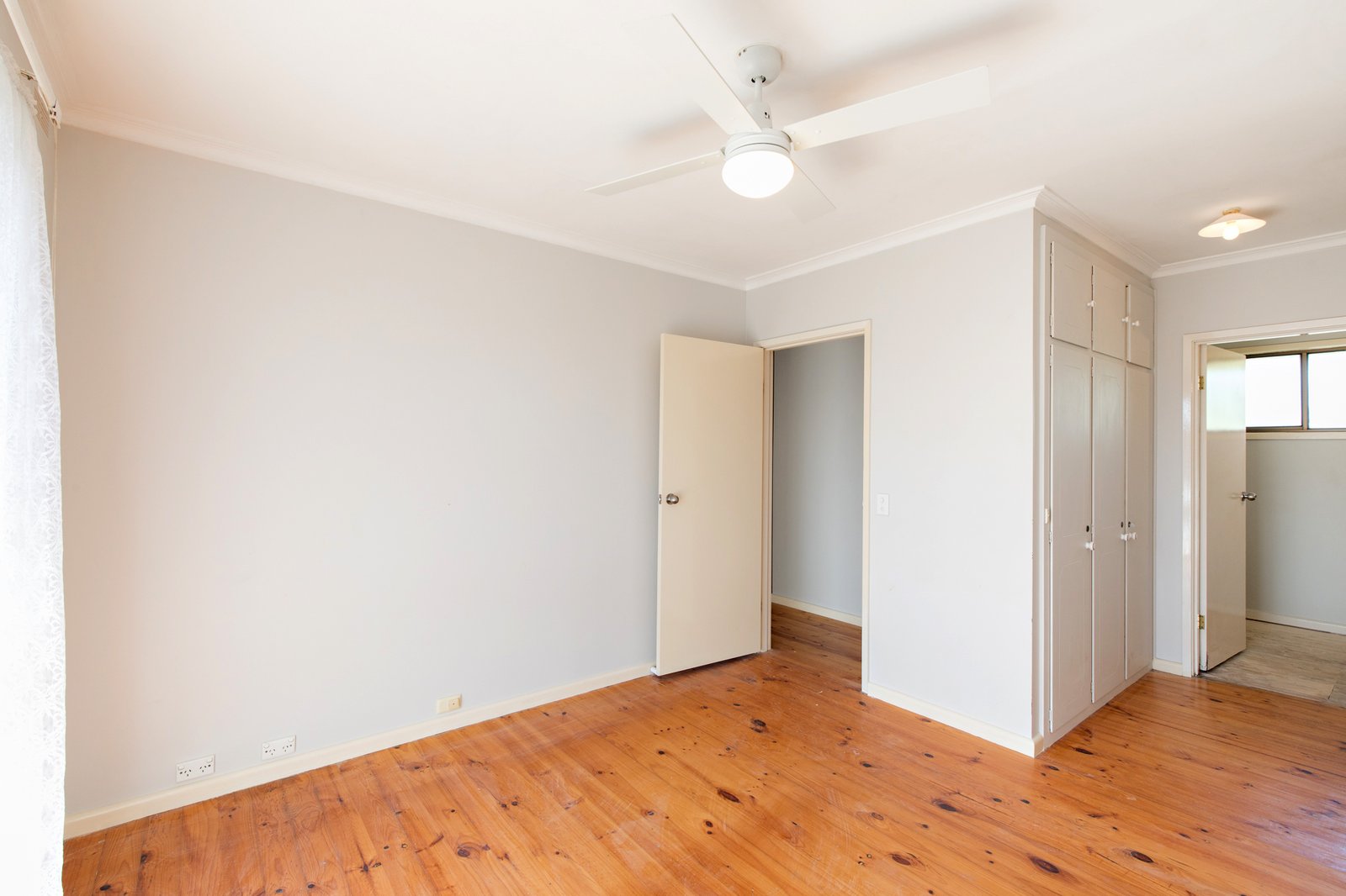 Gallery: 6 Warrina Drive