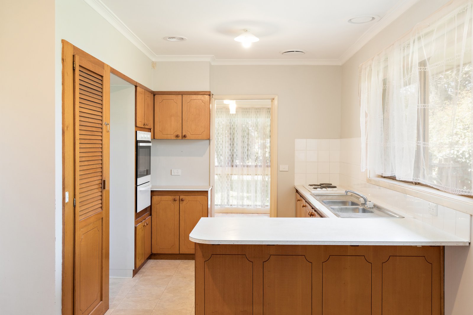 Gallery: 6 Warrina Drive