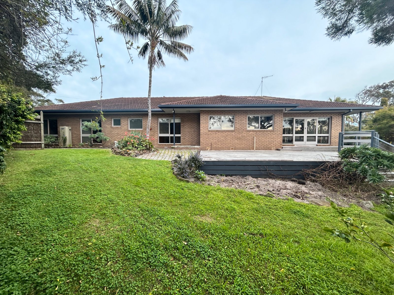 Real Estate and Property in 6 Warwick Hill Drive, Point Lonsdale, VIC